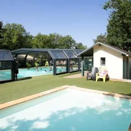 Casa de Férias 3 Etoiles - Piscine - Eecca0 *