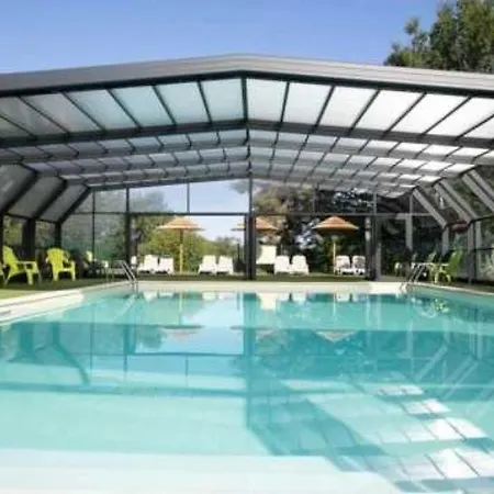 Casa de Férias 3 Etoiles - Piscine - Eecca0 *